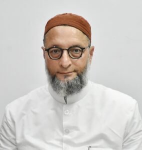 खून और क्रिकेट का जश्न साथ नहीं