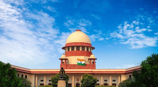 SC से आधार और वोटर ID मान्य