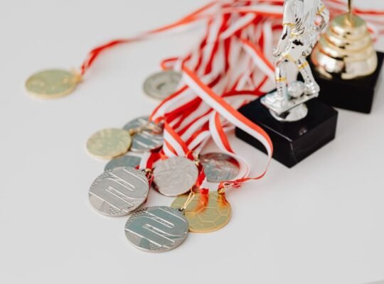 Asian Para Games गोल्ड मेडल जीतने पर खिलाड़ियों को बधाई